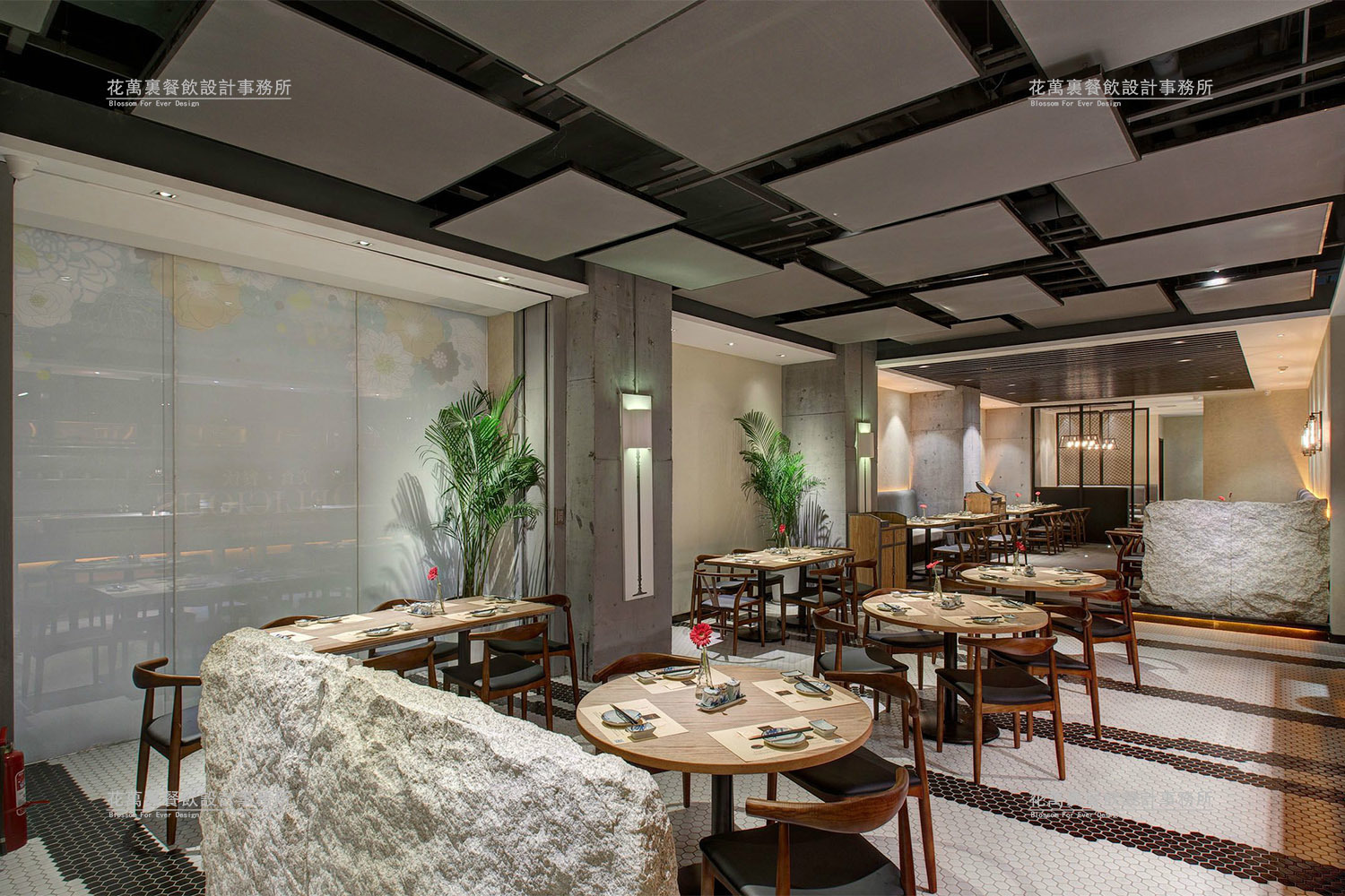 如何借助餐飲設(shè)計(jì)公司將一個(gè)餐廳做成連鎖品牌呢