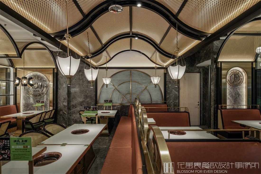 【嗨撈豬肚雞】火鍋店餐飲空間設(shè)計(jì)案例圖片 09